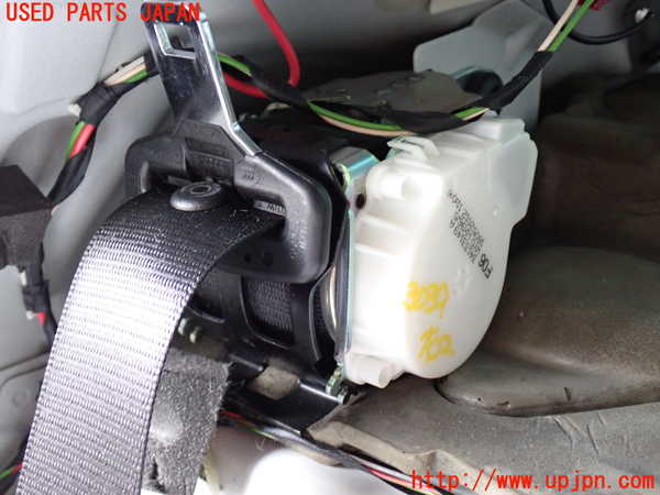 2UPJ-9230397155]BMW 640i グランクーペ(6A30)右2列目シートベルト 中古 (F06)_2
