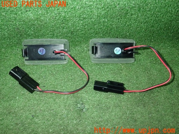 3UPJ=9230400512]スカイライン 200GT-t タイプSP(YV37)社外 カーテシランプ 中古_4