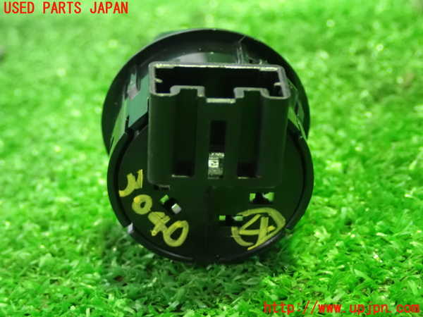 1UPJ-9230406309]スカイライン(YV37)スイッチ4 中古_2