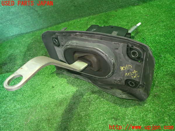 1UPJ-9230407555]スカイライン(YV37)ATシフトレバー(ペダル) 中古_2