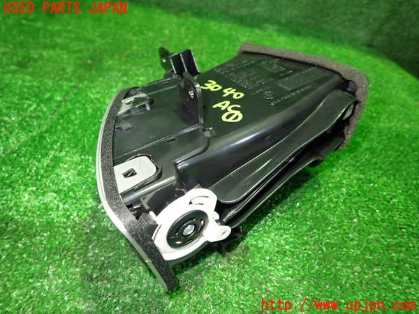 1UPJ-9230407526]スカイライン(YV37)エアコン吹き出し口1 中古_2