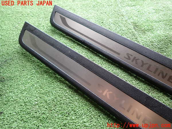 1UPJ-9230407740]スカイライン(YV37)スカッフプレート 中古_3