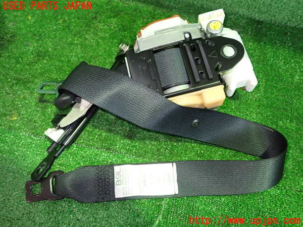 1UPJ-9230407075]スカイライン(YV37)助手席シートベルト 中古_3