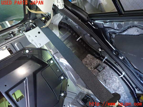 1UPJ-9230407185]スカイライン(YV37)左2列目シートベルト 中古_2