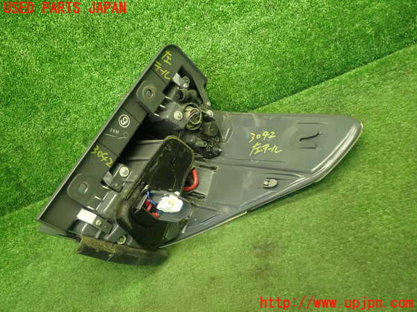 1UPJ-9230421536]ヴェルファイア(ANH20W)左テールランプ 中古_2