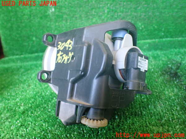 1UPJ-9230431180]エスティマハイブリッド(AHR20W)右フォグ 中古_3