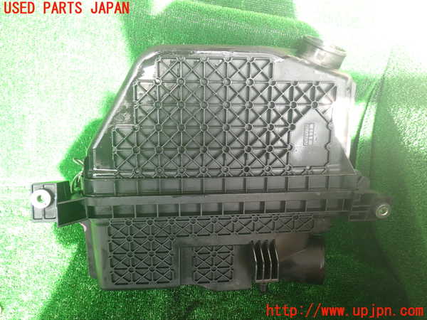 1UPJ-9230432560]エスティマハイブリッド(AHR20W)エアクリーナーボックス 中古_2