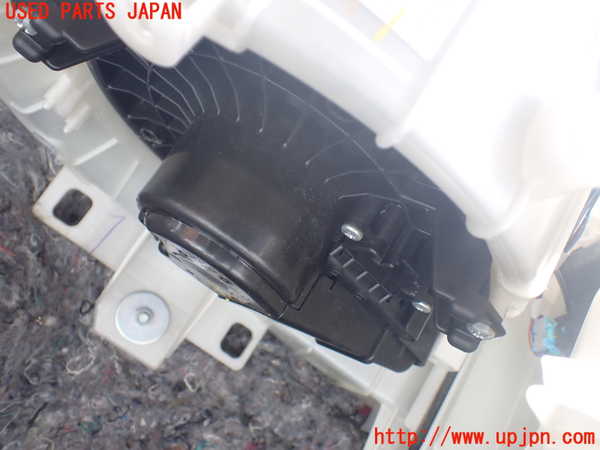 1UPJ-9230436095]エスティマハイブリッド(AHR20W)ブロアファン(ブロアーファン) 中古_2