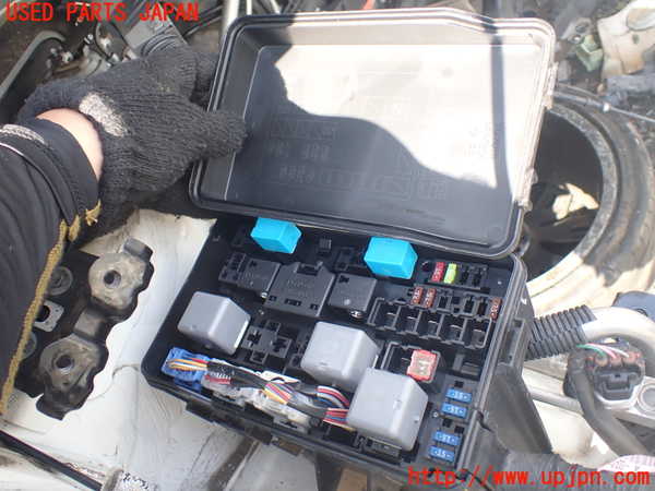 1UPJ-9230436742]エスティマハイブリッド(AHR20W)ヒューズボックス2 中古_2