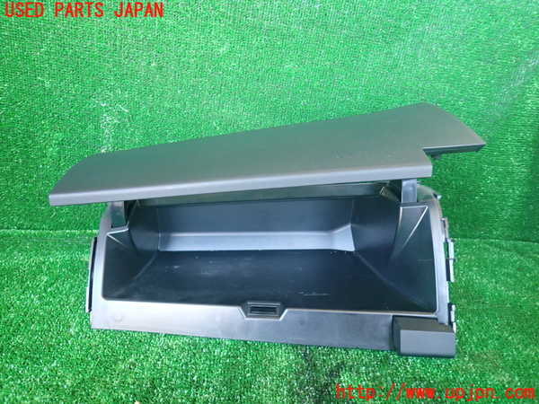 1UPJ-9230437516]エスティマハイブリッド(AHR20W)グローブボックス1 中古_2