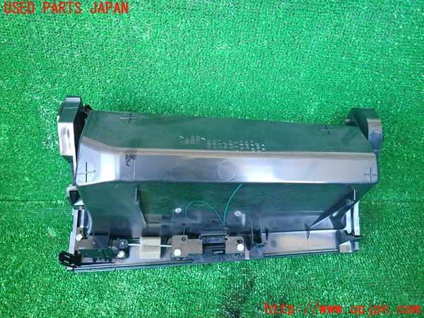 1UPJ-9230437516]エスティマハイブリッド(AHR20W)グローブボックス1 中古_3