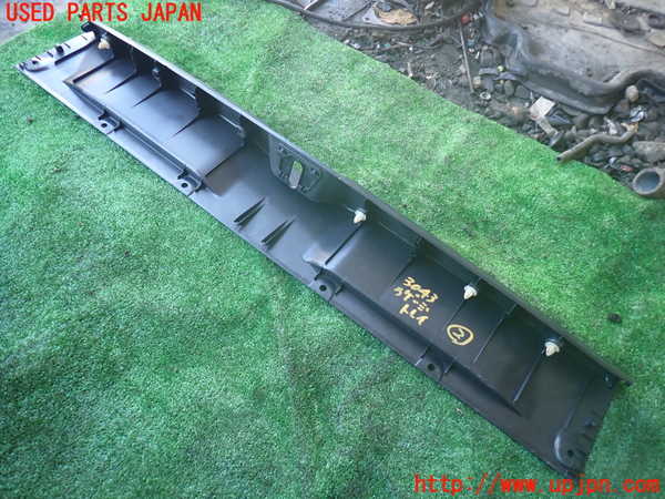 1UPJ-9230437772]エスティマハイブリッド(AHR20W)ラゲッジトレイ2 中古_2