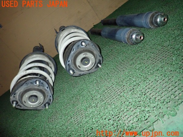 3UPJ=9230440411]エスティマハイブリッド(AHR20W)TRD Sportivo スポルティーボ MS261-28003 MS262-28003 MS263-28003 ストラット 中古_3