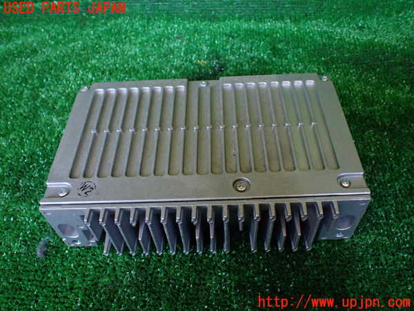 1UPJ-9230446525]エスティマハイブリッド(AHR20W)アンプ 中古_3