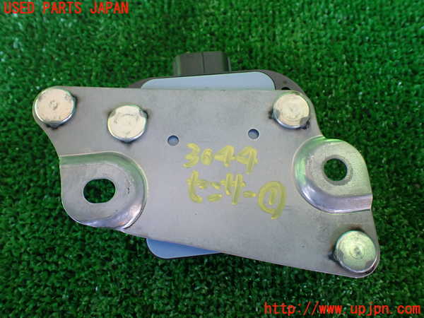1UPJ-9230446381]エスティマハイブリッド(AHR20W)センサー1 (ヨーレート) 中古_3