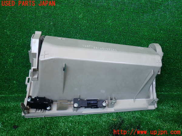 1UPJ-9230447516]エスティマハイブリッド(AHR20W)グローブボックス1 中古_3