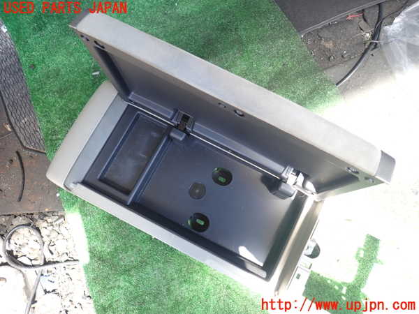 1UPJ-9230447540]エスティマハイブリッド(AHR20W)センターコンソール 中古_2