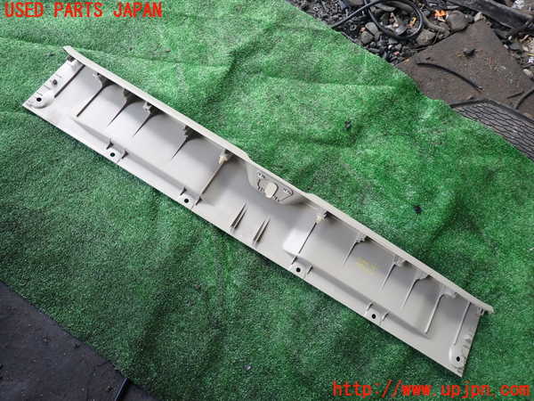 1UPJ-9230447772]エスティマハイブリッド(AHR20W)ラゲッジトレイ2 中古_4