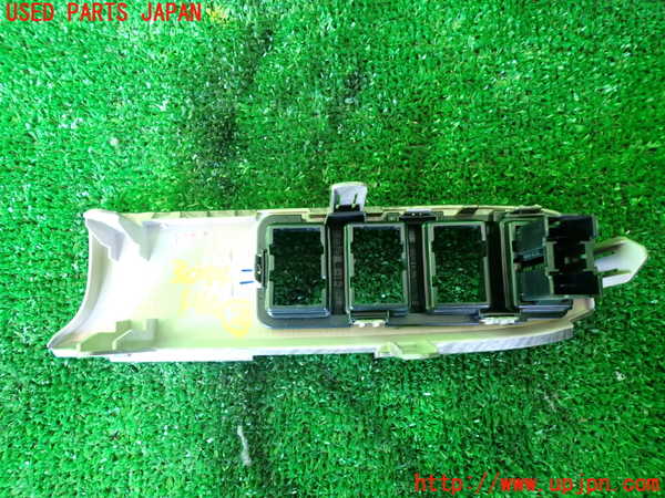 1UPJ-9230447692]エスティマハイブリッド(AHR20W)内装トリム類2 中古_2