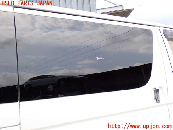 2UPJ-9230451290]ハイエースバン200系(TRH200V)右後ドア (43R-007953) 中古_2