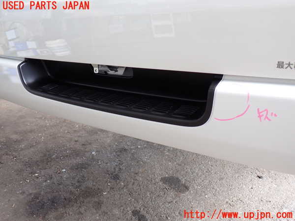2UPJ-9230451610]ハイエースバン200系(TRH200V)リアバンパー 中古_3