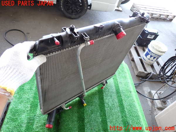 2UPJ-9230452321]ハイエースバン200系(TRH200V)ラジエーター1 中古_2