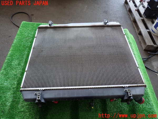 2UPJ-9230452321]ハイエースバン200系(TRH200V)ラジエーター1 中古_4