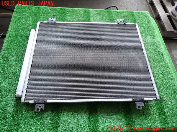 2UPJ-9230456031]ハイエースバン200系(TRH200V)エアコンコンデンサー1 中古_3