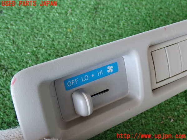 2UPJ-9230456306]ハイエースバン200系(TRH200V)スイッチ1 (空調) 中古_2