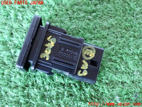 2UPJ-9230456308]ハイエースバン200系(TRH200V)スイッチ3 (VSC OFF) 中古_2