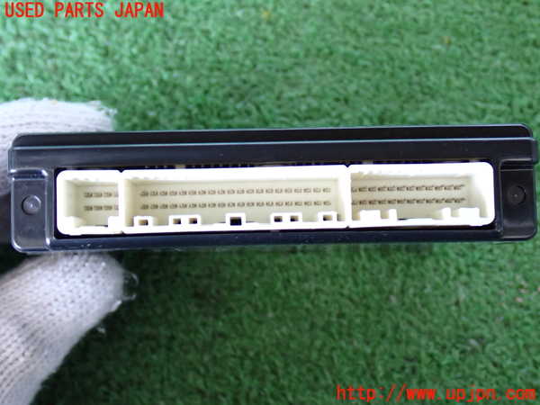 2UPJ-9230456146]ハイエースバン200系(TRH200V)コンピューター1 中古_2