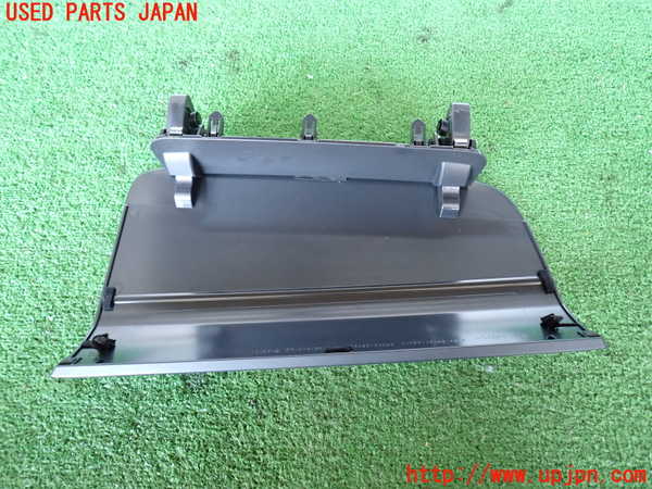2UPJ-9230457517]ハイエースバン200系(TRH200V)グローブボックス2 中古_2