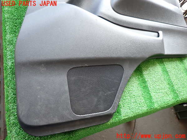 2UPJ-9230451234]ハイエースバン200系(TRH200V)右前ドア内張り 中古_2