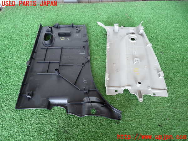2UPJ-9230457665]ハイエースバン200系(TRH200V)右センターピラートリム 中古_2