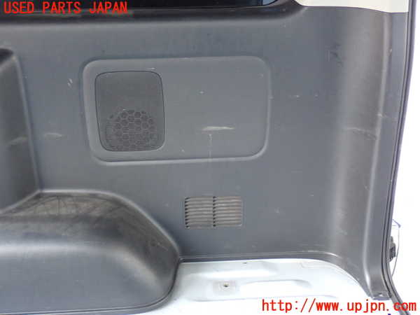 2UPJ-9230457675]ハイエースバン200系(TRH200V)右リアピラートリム 中古_5