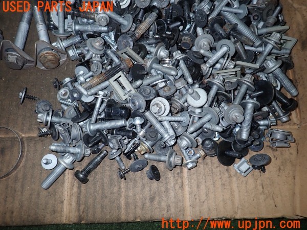 3UPJ=9230460720]BMW i3(1Z06 I01)ネジ・ナット・ステー類 セット ジャンク_5