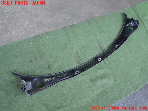 2UPJ-9230461190]BMW i3(1Z06)(I01)カウルトップ 中古_4
