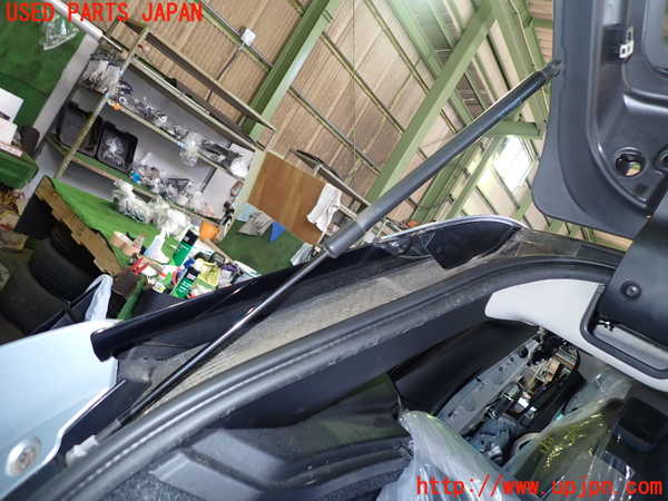 2UPJ-9230461584]BMW i3(1Z06)(I01)リアゲートダンパー 中古_2
