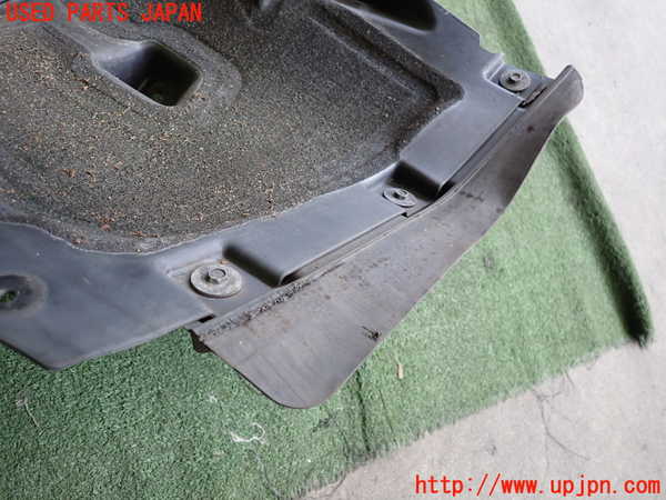 2UPJ-9230461092]BMW i3(1Z06)(I01)左前フェンダーライナー 中古_2
