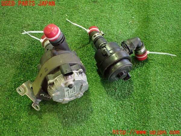 2UPJ-9230462110]BMW i3(1Z06)(I01)ウォーターポンプ 中古_2