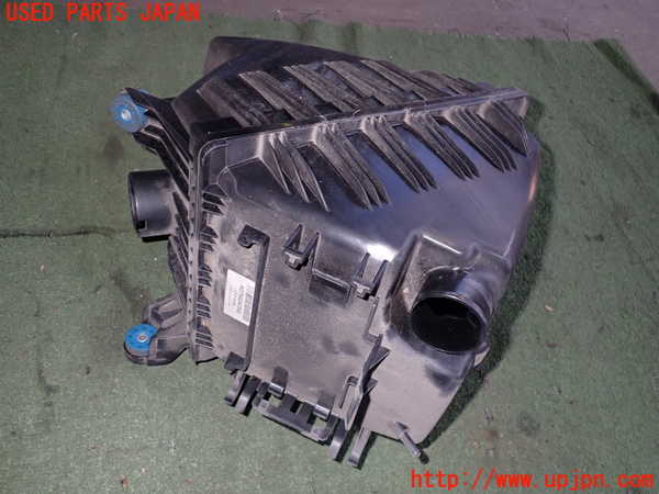 2UPJ-9230462560]BMW i3(1Z06)(I01)エアクリーナーボックス 中古_2