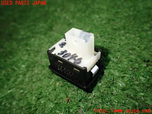 2UPJ-9230466307]BMW i3(1Z06)(I01)スイッチ2 (トランク) 中古_3