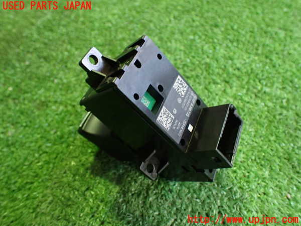 2UPJ-9230466310]BMW i3(1Z06)(I01)スイッチ5 (パーキングブレーキ) 中古_3