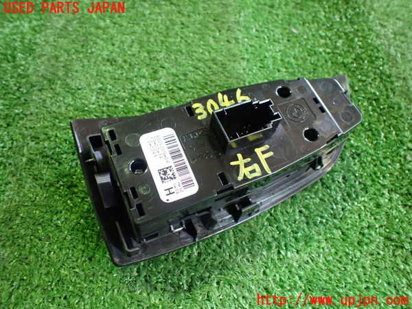 2UPJ-9230466240]BMW i3(1Z06)(I01)右前パワーウィンドウスイッチ 中古_2
