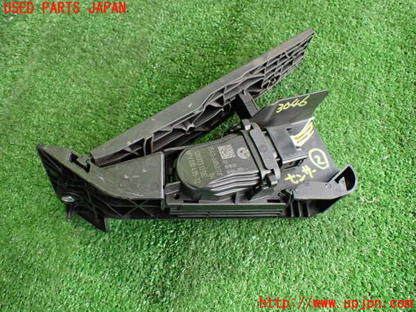 2UPJ-9230466382]BMW i3(1Z06)(I01)センサー2 (アクセル) 中古_2