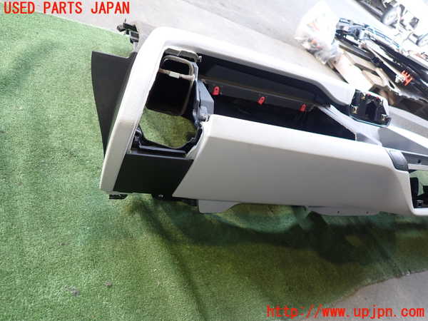 2UPJ-9230467505]BMW i3(1Z06)(I01)ダッシュボード 中古_3