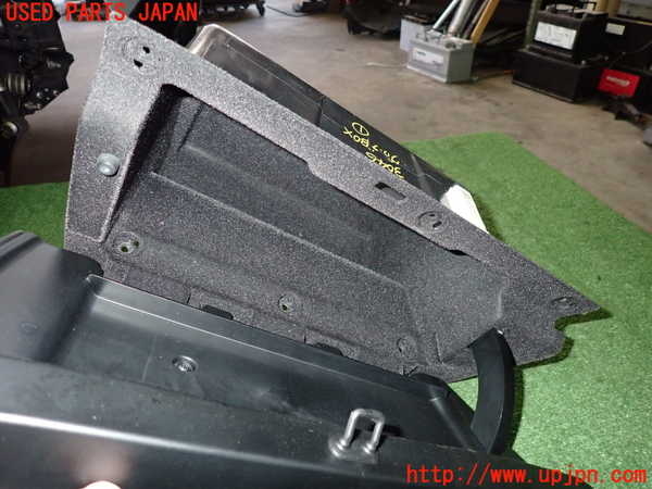 2UPJ-9230467516]BMW i3(1Z06)(I01)グローブボックス1 中古_3