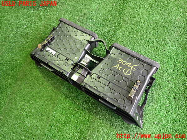 2UPJ-9230467526]BMW i3(1Z06)(I01)エアコン吹き出し口1 真中 中古_2