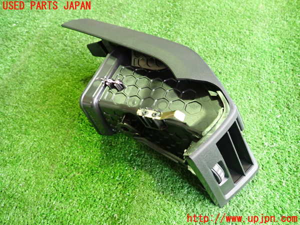 2UPJ-9230467527]BMW i3(1Z06)(I01)エアコン吹き出し口2 右 【ジャンク品】 中古_2