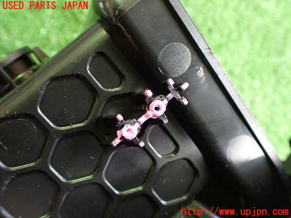 2UPJ-9230467527]BMW i3(1Z06)(I01)エアコン吹き出し口2 右 【ジャンク品】 中古_4